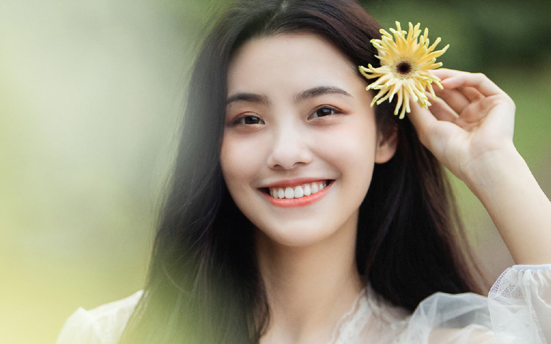 女子接力打破赛会纪录，女子接力进决赛