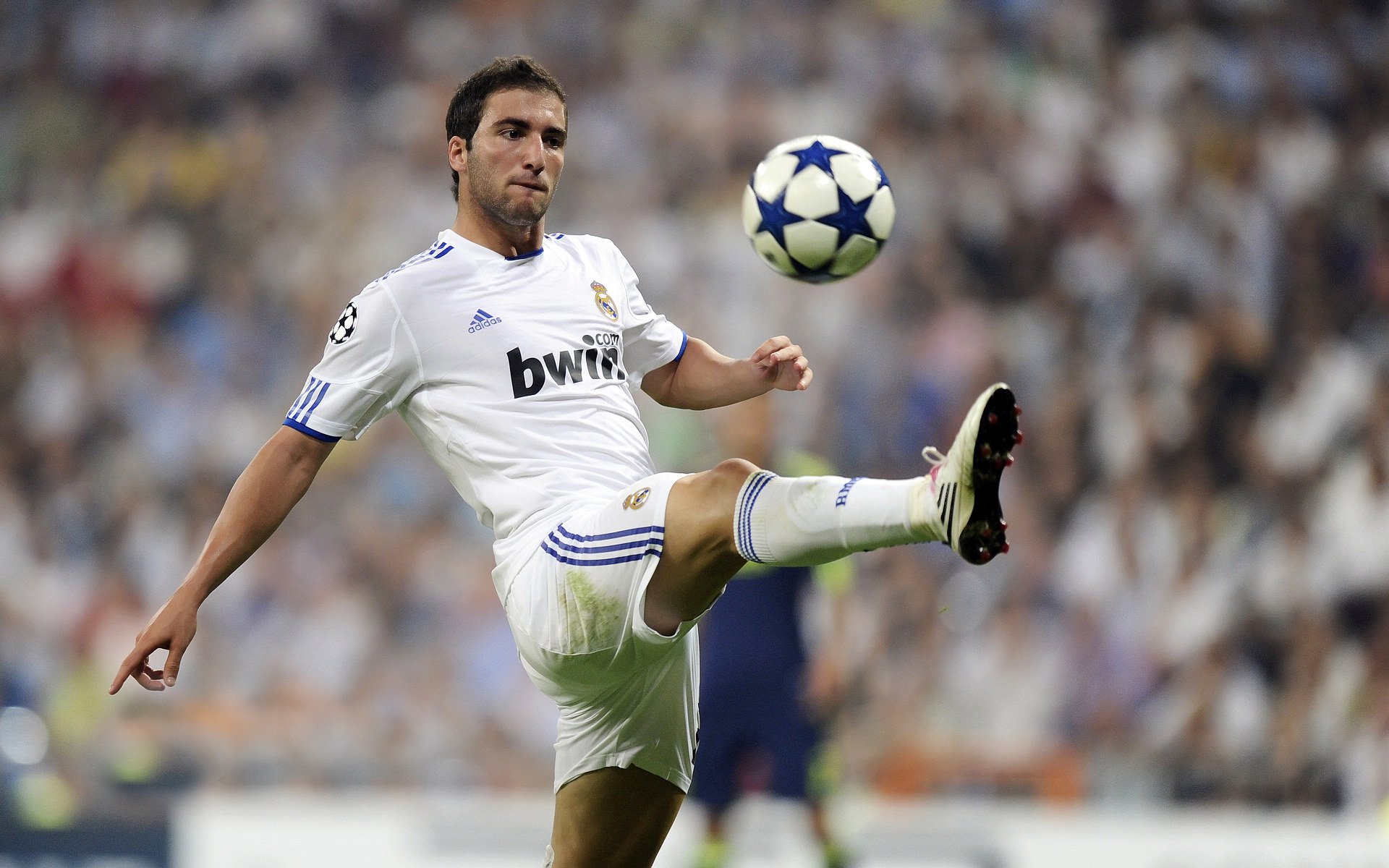 英超极限比赛：时间危机中的绝佳表现，英超时差